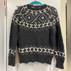 Cozy Wintry Sweater, Size M